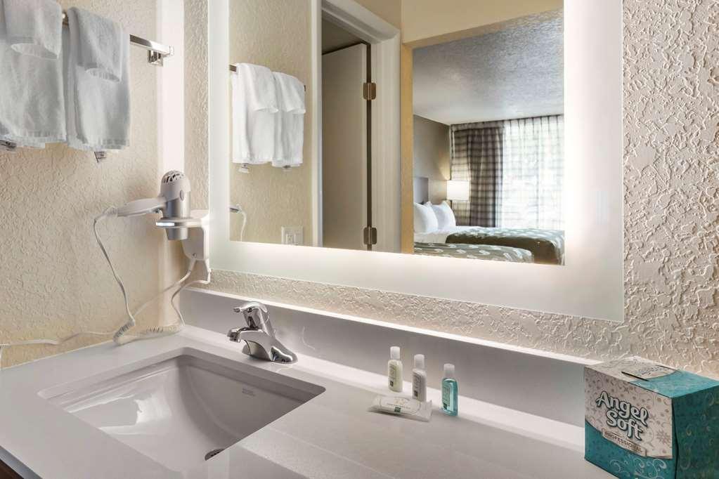 Quality Inn Saint Petersburg North-Tampa Bay Eksteriør billede