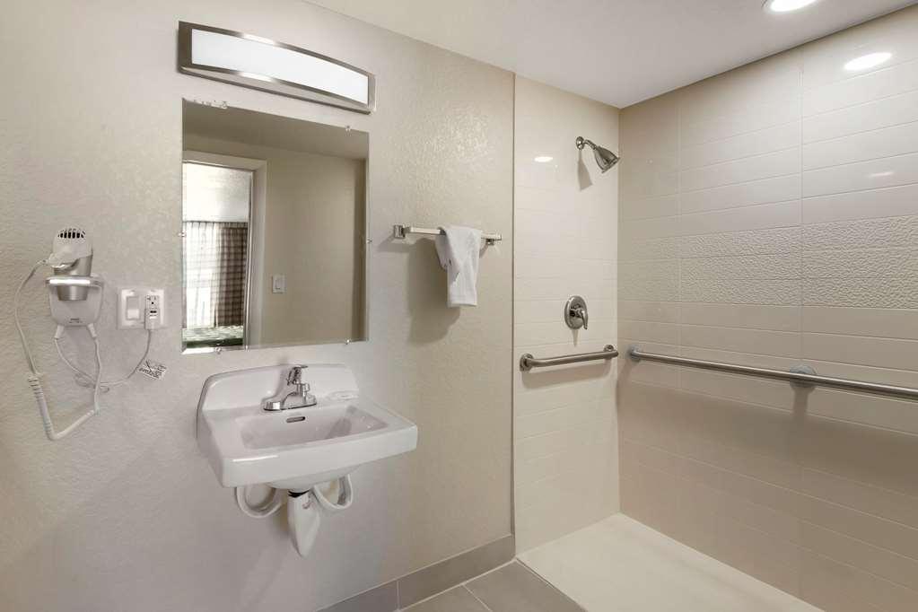 Quality Inn Saint Petersburg North-Tampa Bay Eksteriør billede